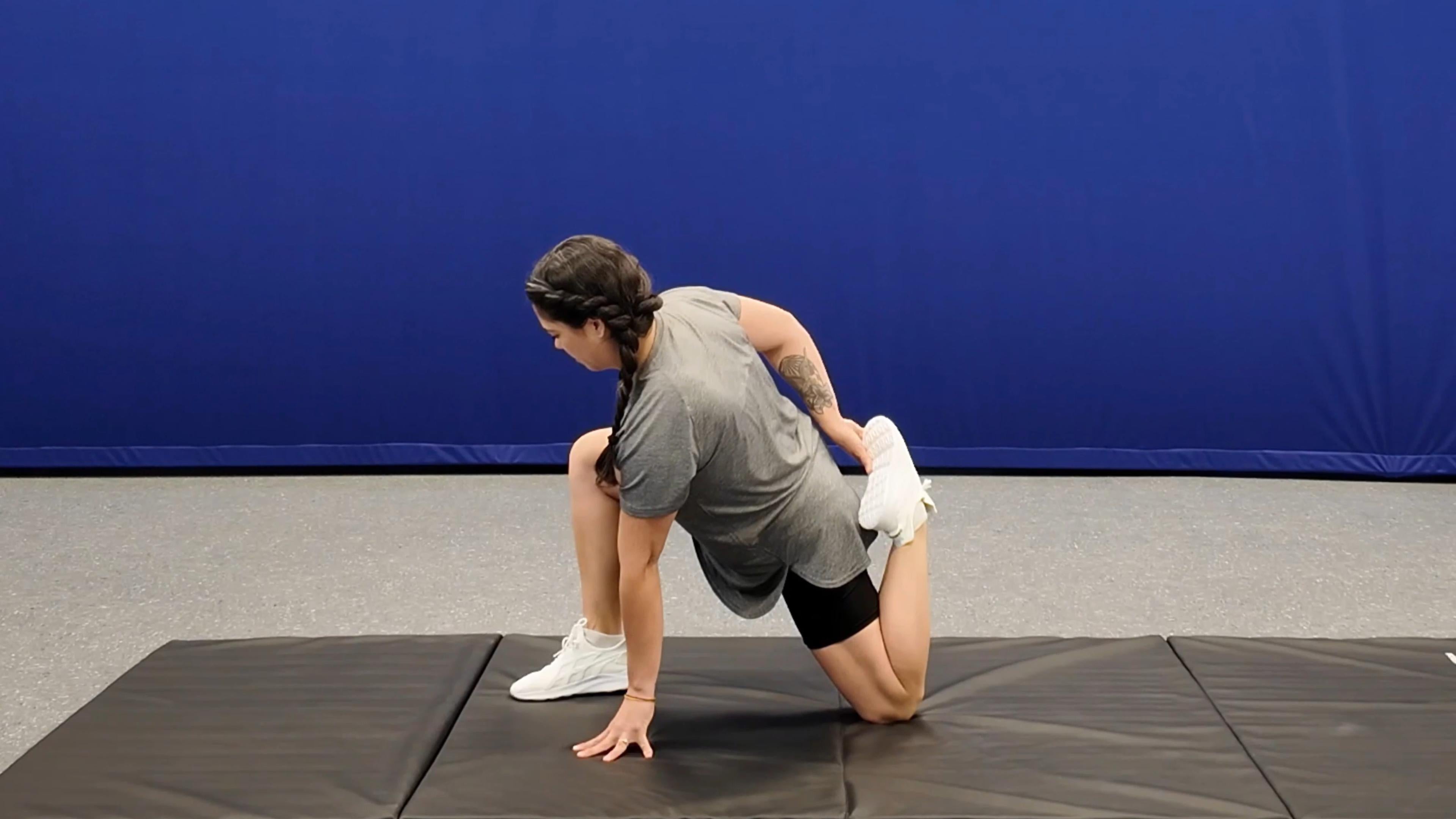 Training - ACTIVE WARM UP by D1 COLLEGE COACH